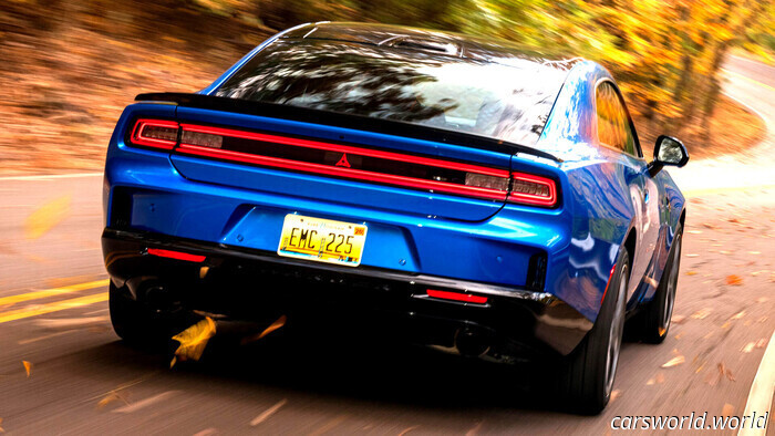 Dodge открывает приём заказов на новый Charger R/T, который на $10 000 дороже старого Hemi | Carscoops